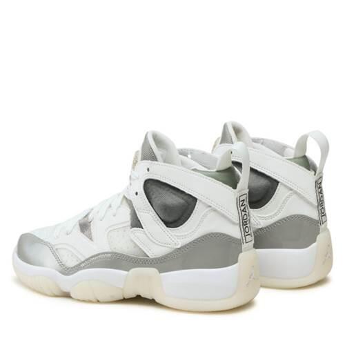 Air Jordan Jumpman Two Trey Womens Trainers DR9631 002 4/5