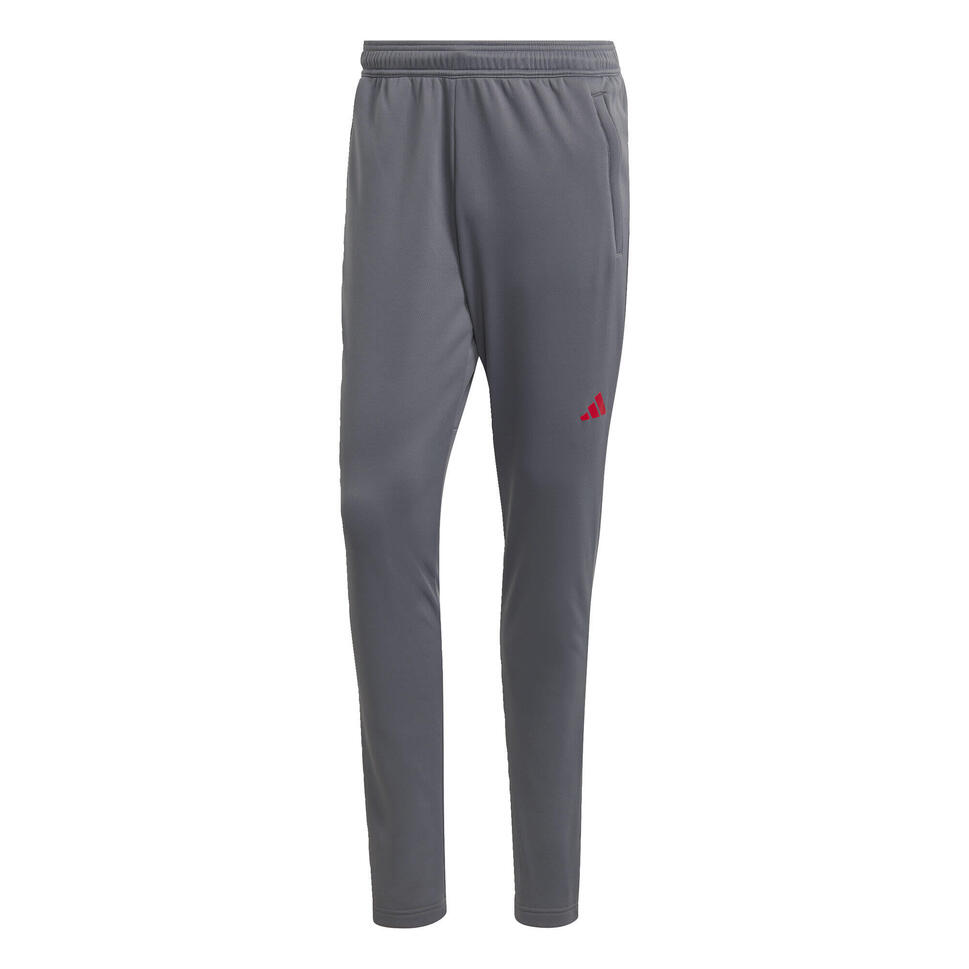 Train Essentials Seasonal Woven Training Pants