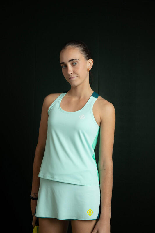 Izas Top Isabel : Conforto e Estilo para os seus treinos. Leve , Respirável e de 4/6