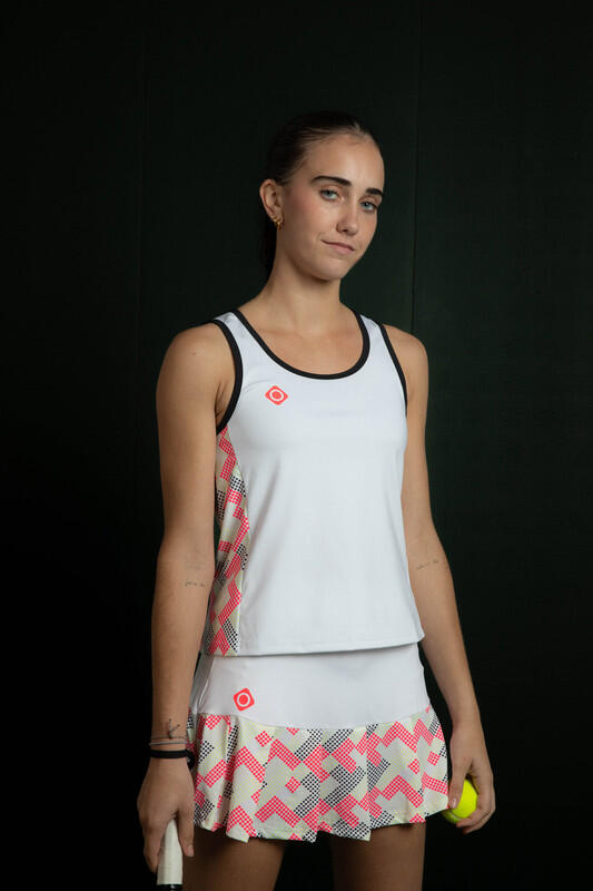 Orna Top: stile e comfort per gli allenamenti e i momenti di relax 6/6