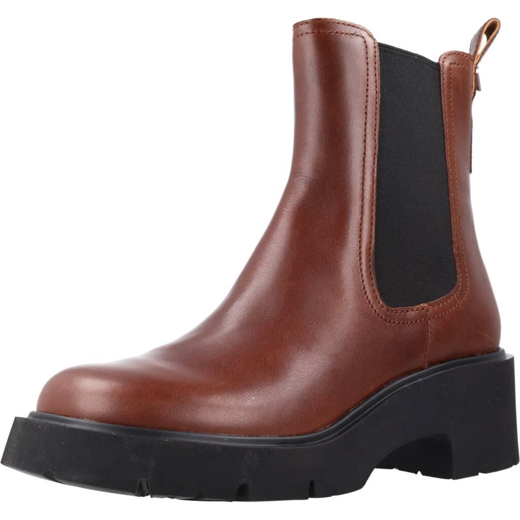 Camper Modelo Milah Cor Castanho