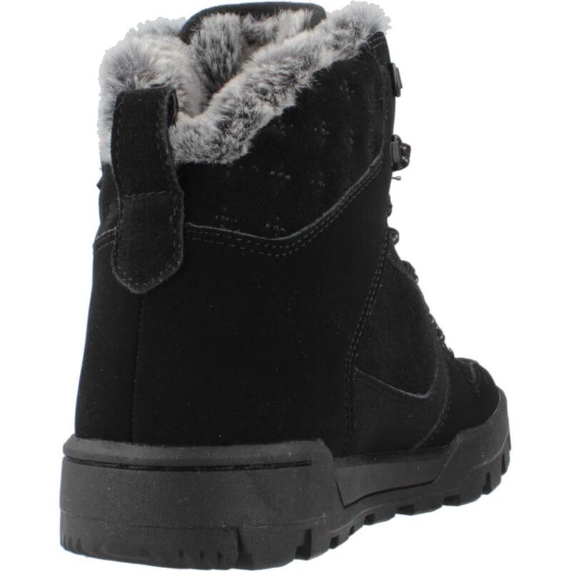 Tenisky Dc Model Manteca 4 Boot Barva černý