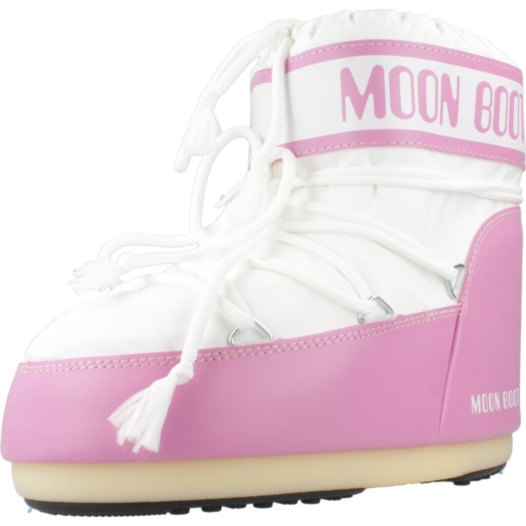 MOON BOOT picture