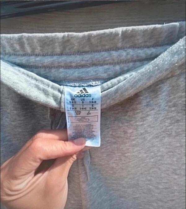 Entre Particuliers - Adidas - Short gris - Taille S 4/6