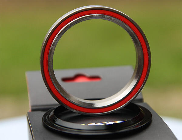 Stery rowerowe TOKEN  OMEGA-A83 Rozmiar: IS41/28.6 - IS52/40,  łożyska maszynowe 5/7