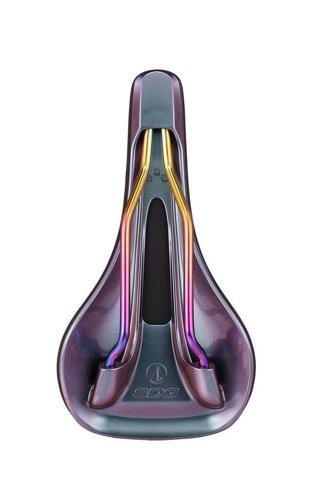 SDG Bel-Air 3.0 MAX Limited Fuel Sattel, Lux-Alloy, 7x7mm, black/oil slick 2/2