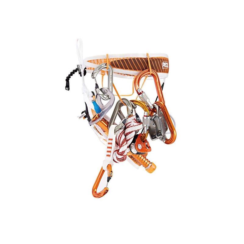 Harnaș Petzl Fly M ultra-ușor și modulabil