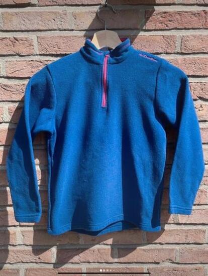 Tussen Particulieren - Quechua - Blauwe fleece trui - Maat 140 / 10 jaar