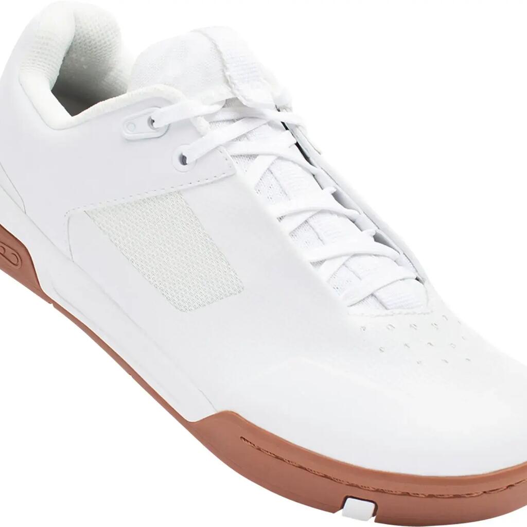 WHITE / BROWN
