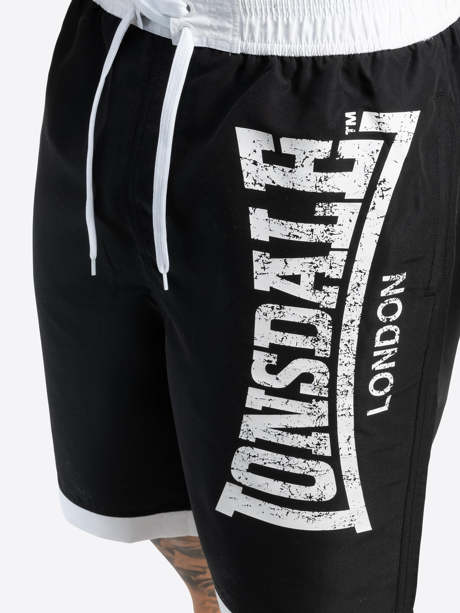 Shorts Lonsdale Clennell 6/6