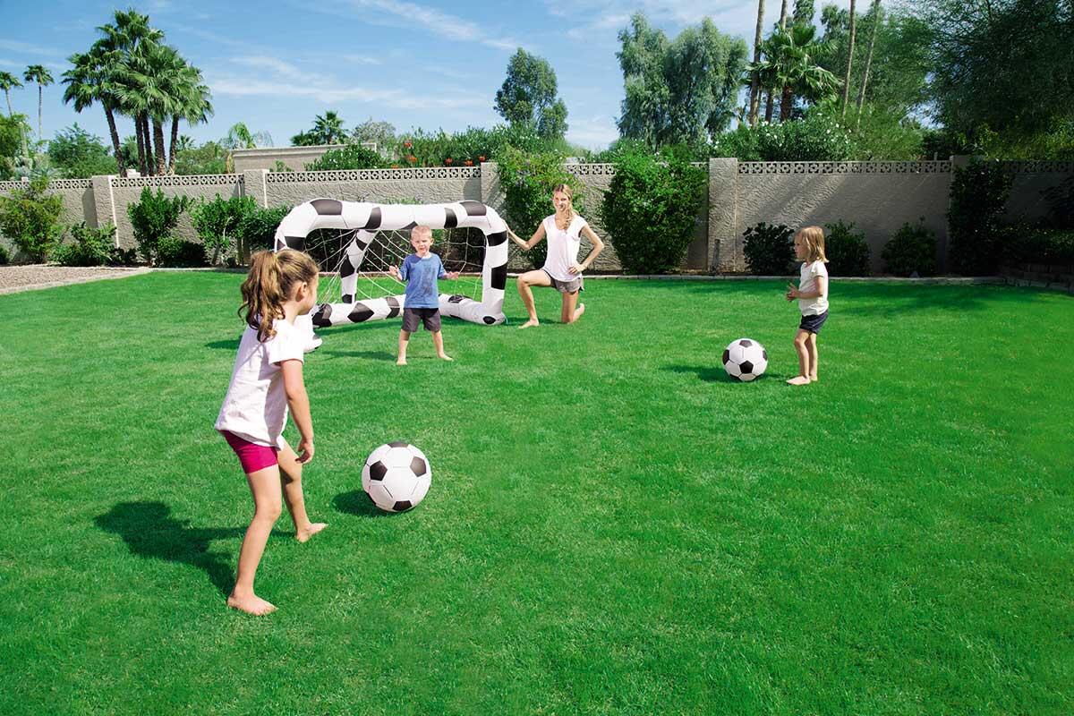 Bestway Playcenter Opblaas Voetbaldoel met 2 Ballen 4/4