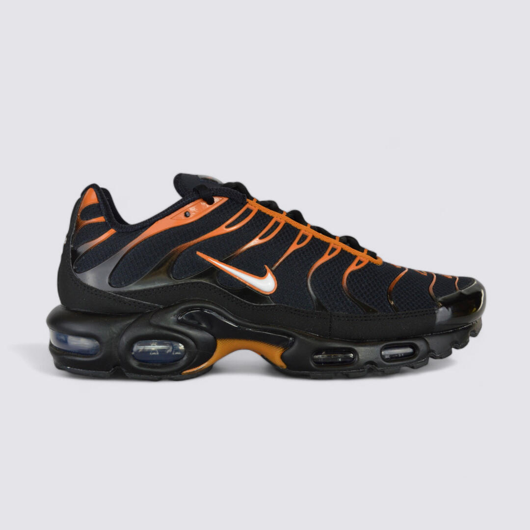 NIKE picture