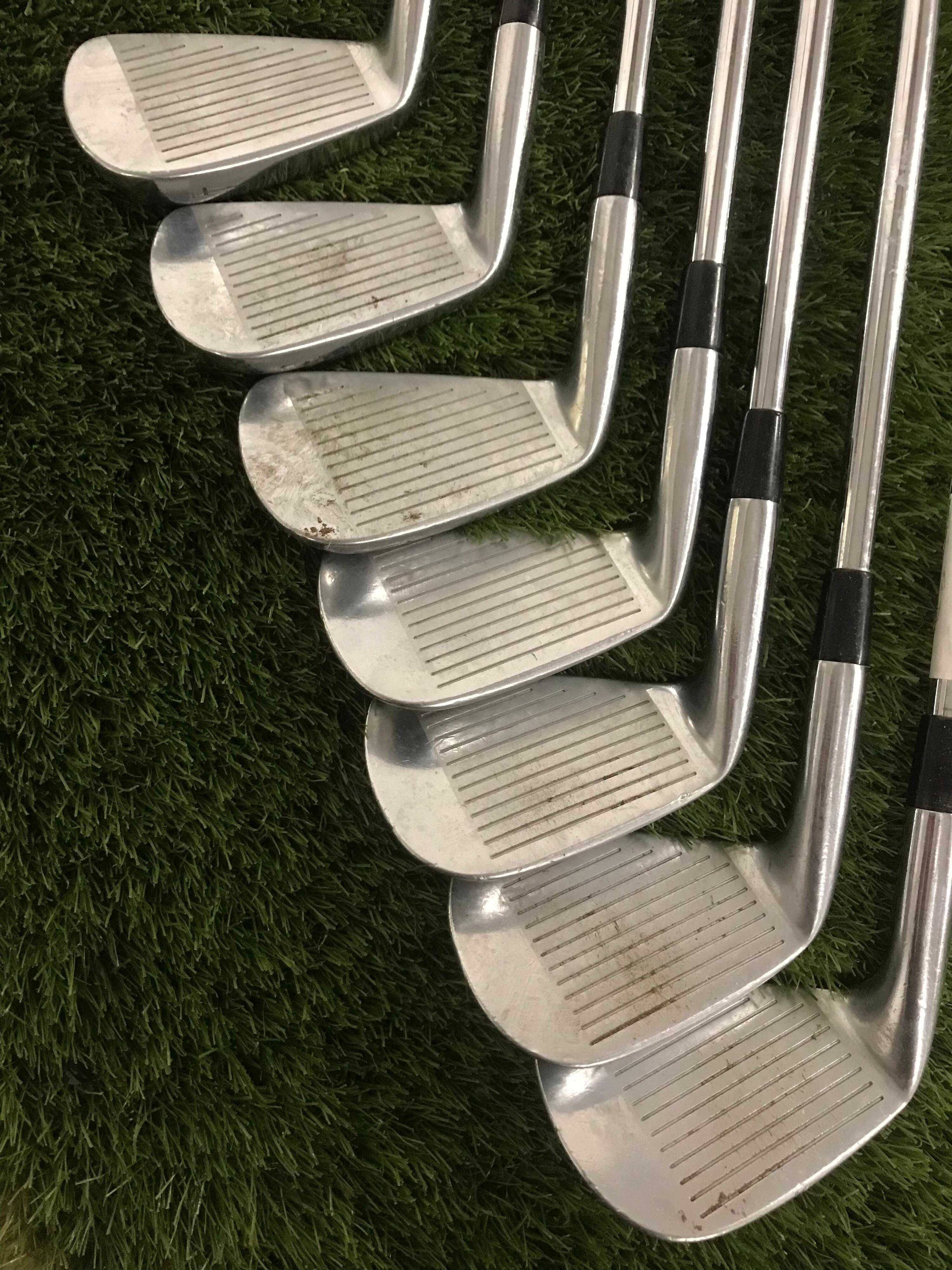 GRADE B-Mizuno MP25 irons 4-PW 2/3