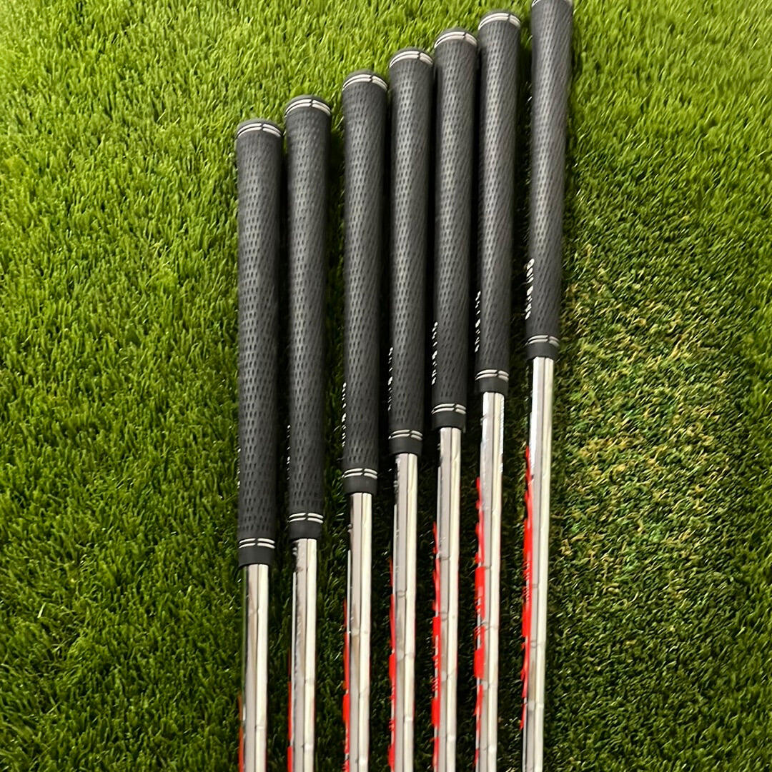 TaylorMade P760 no 8 Iron 3-PW Irons 2/3