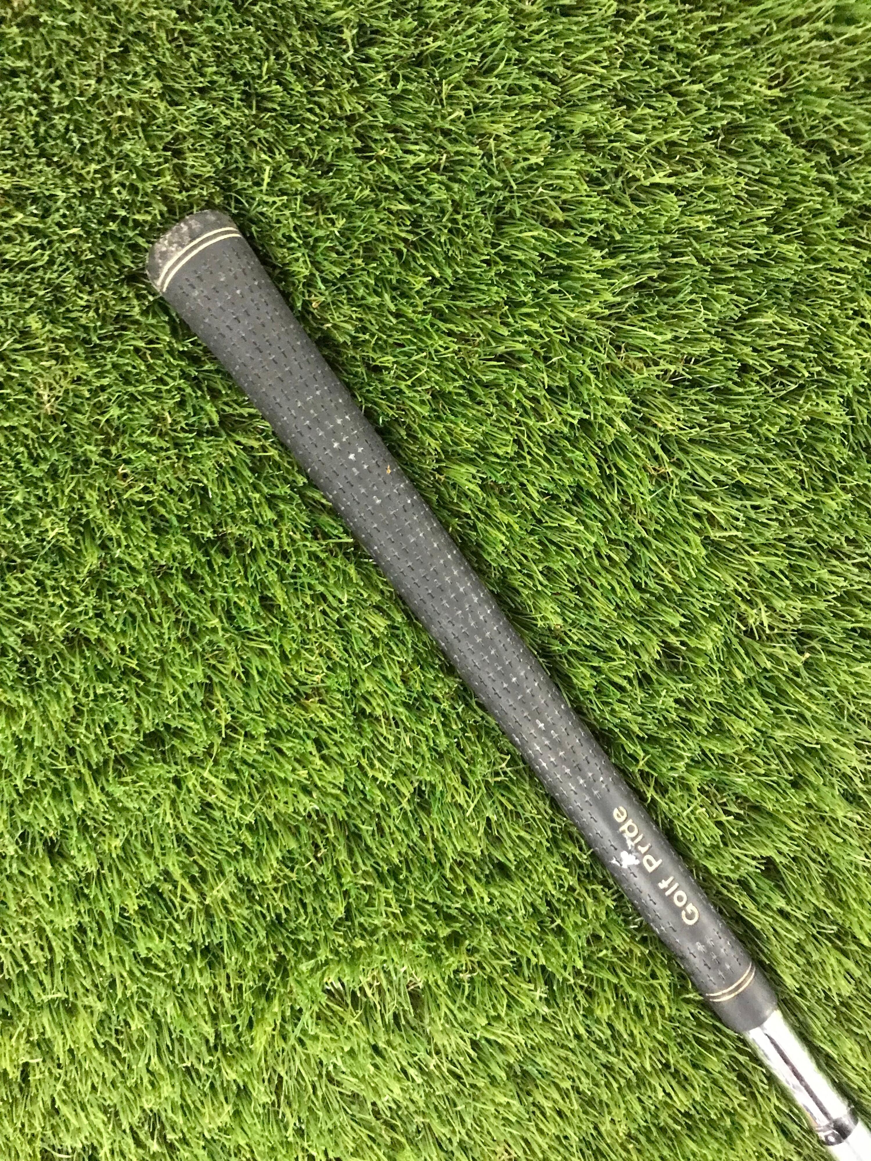 GRADE B-Wilson Deep Red 52 Wedge 3/3