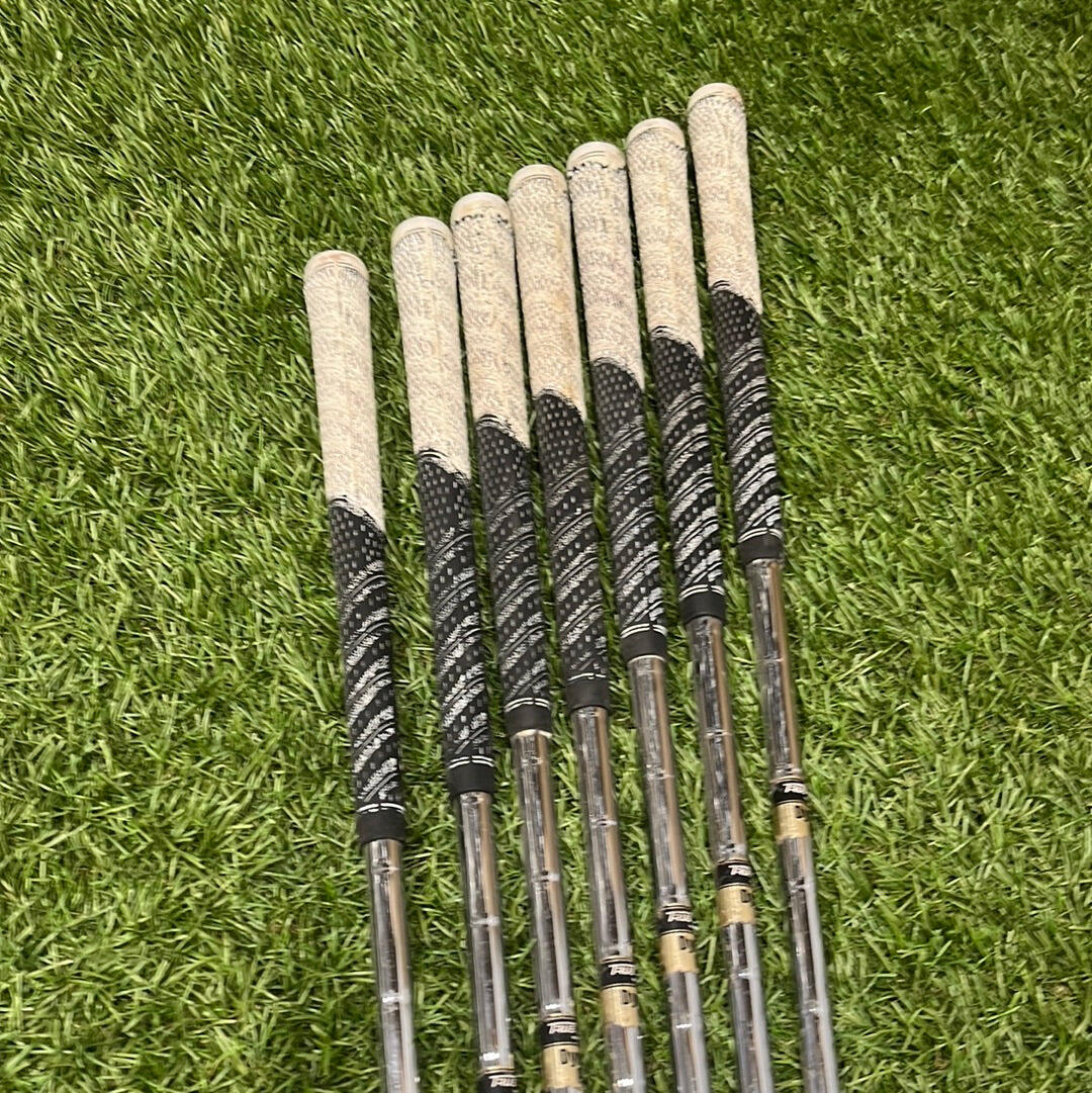 Mizuno MP-64 Irons 4-PW 2/3