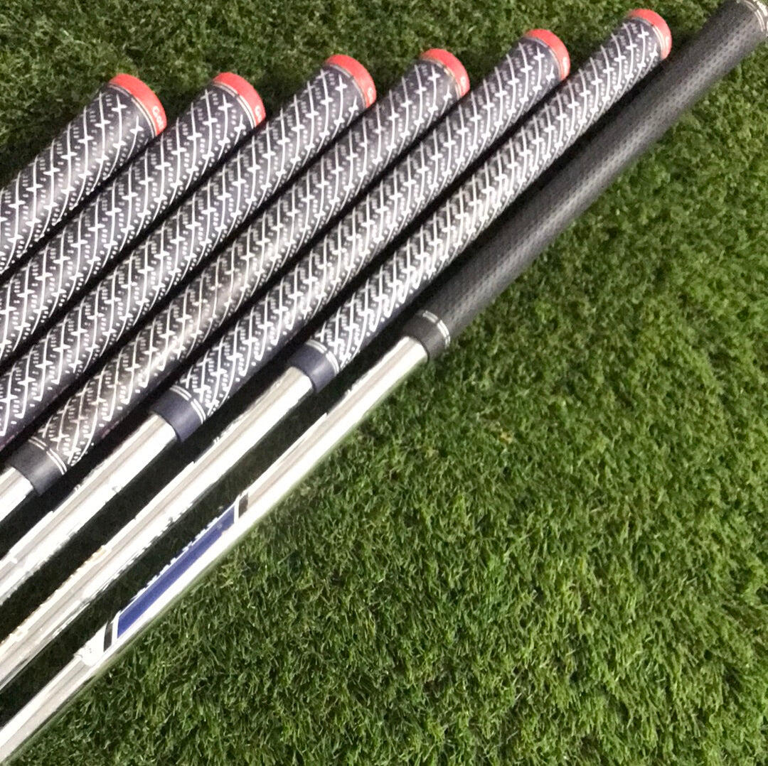 GRADE B-Wilson Staff FG Tour V4 4-PW/Irons 3/3