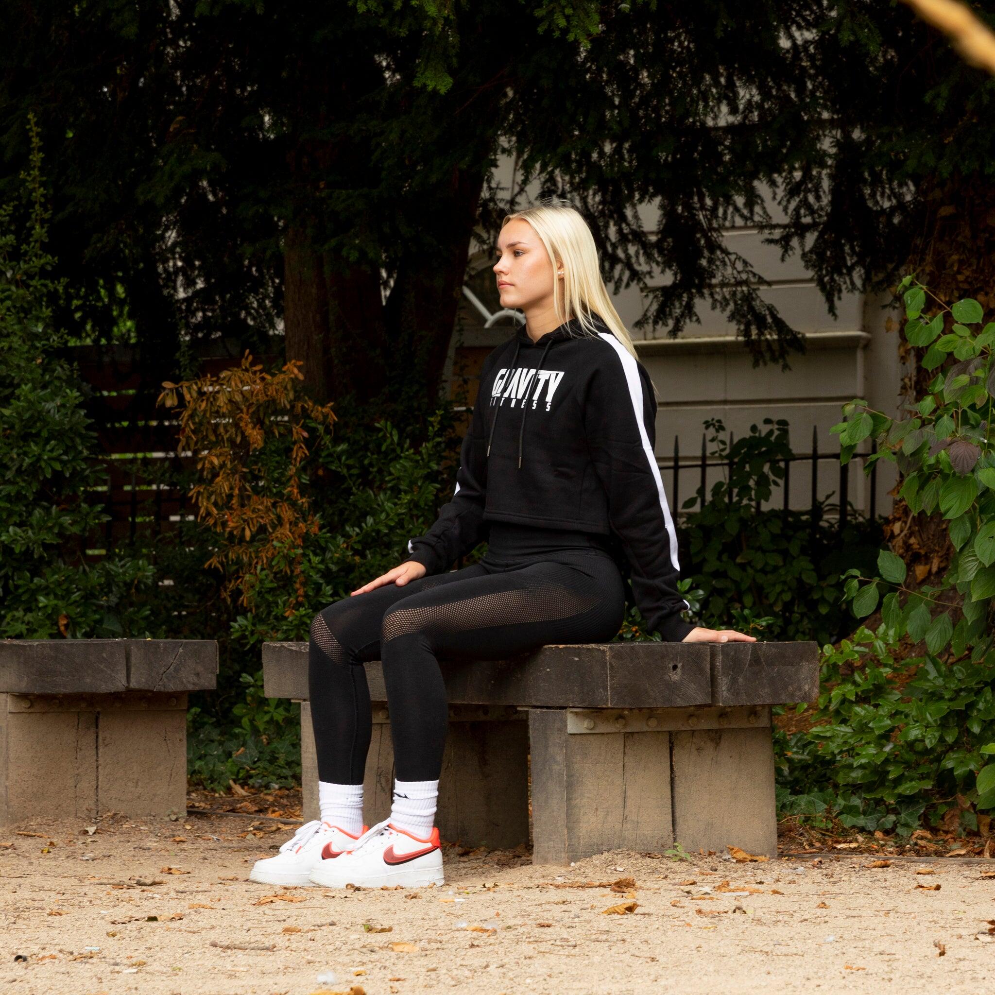 Gravity Fitness "LOGO" Ladies Cropped Hoodie 5/7