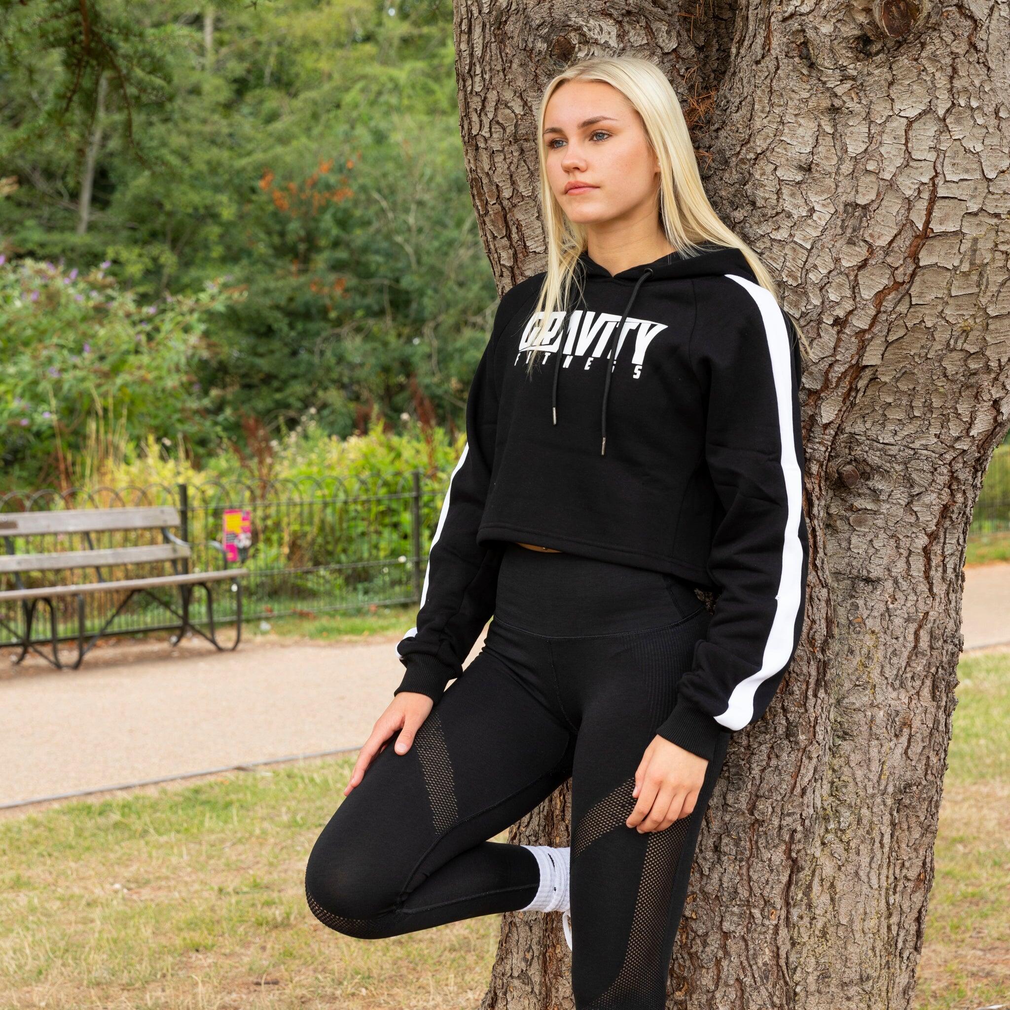 Gravity Fitness "LOGO" Ladies Cropped Hoodie 3/7