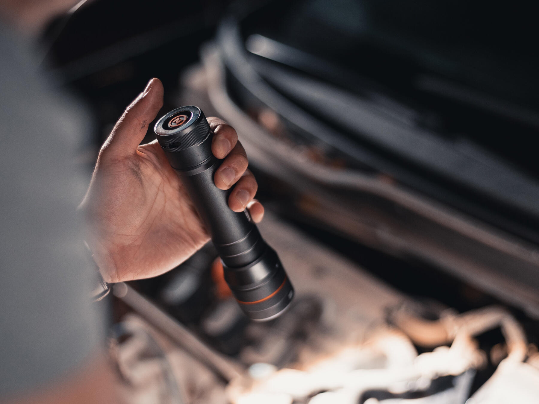Newton 1000 Lumen Torch 6/7