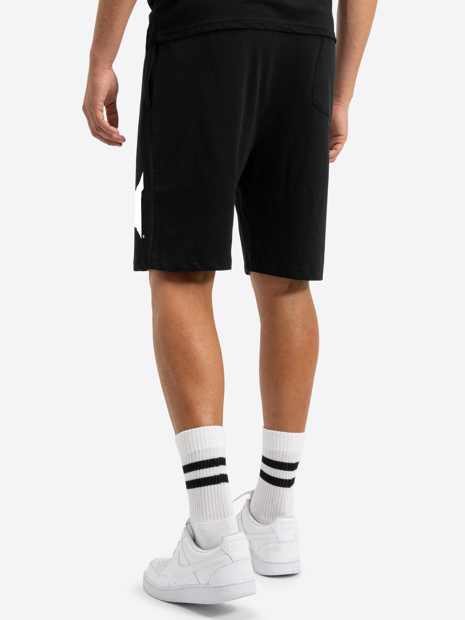 Short Tapout Basic 5/6