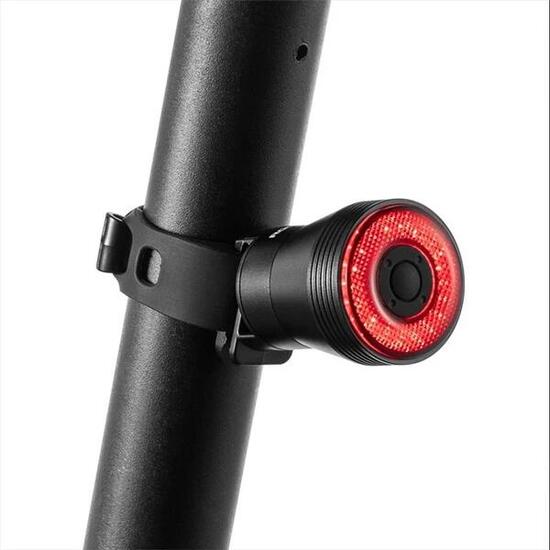 Intelligent fiets achterlicht met automatische rem sensor