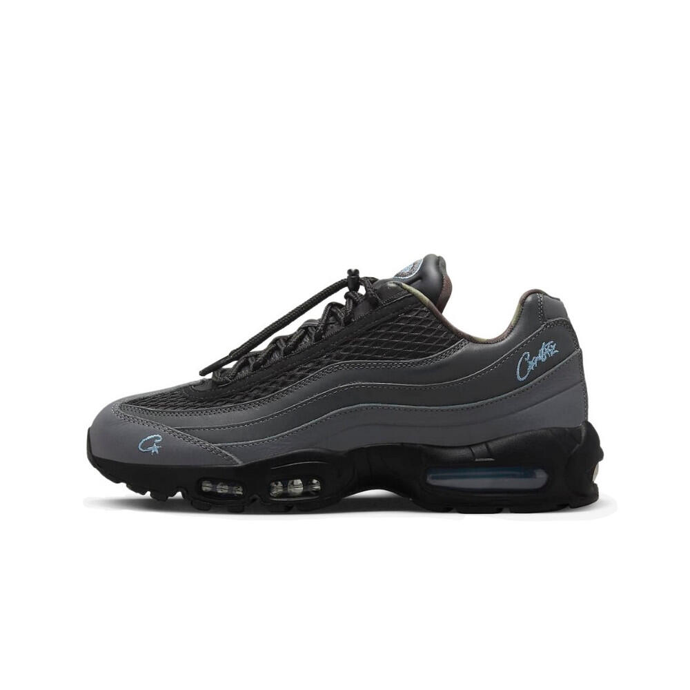 NIKE picture