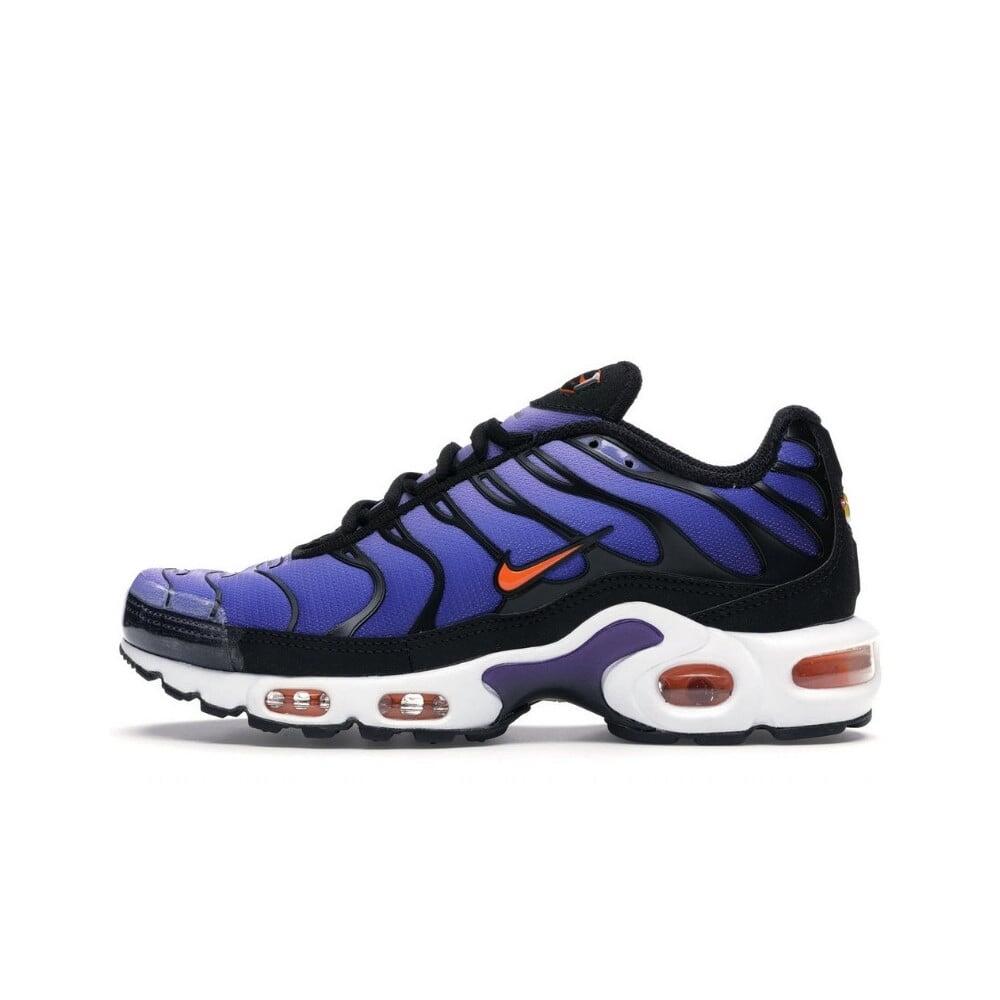 NIKE picture