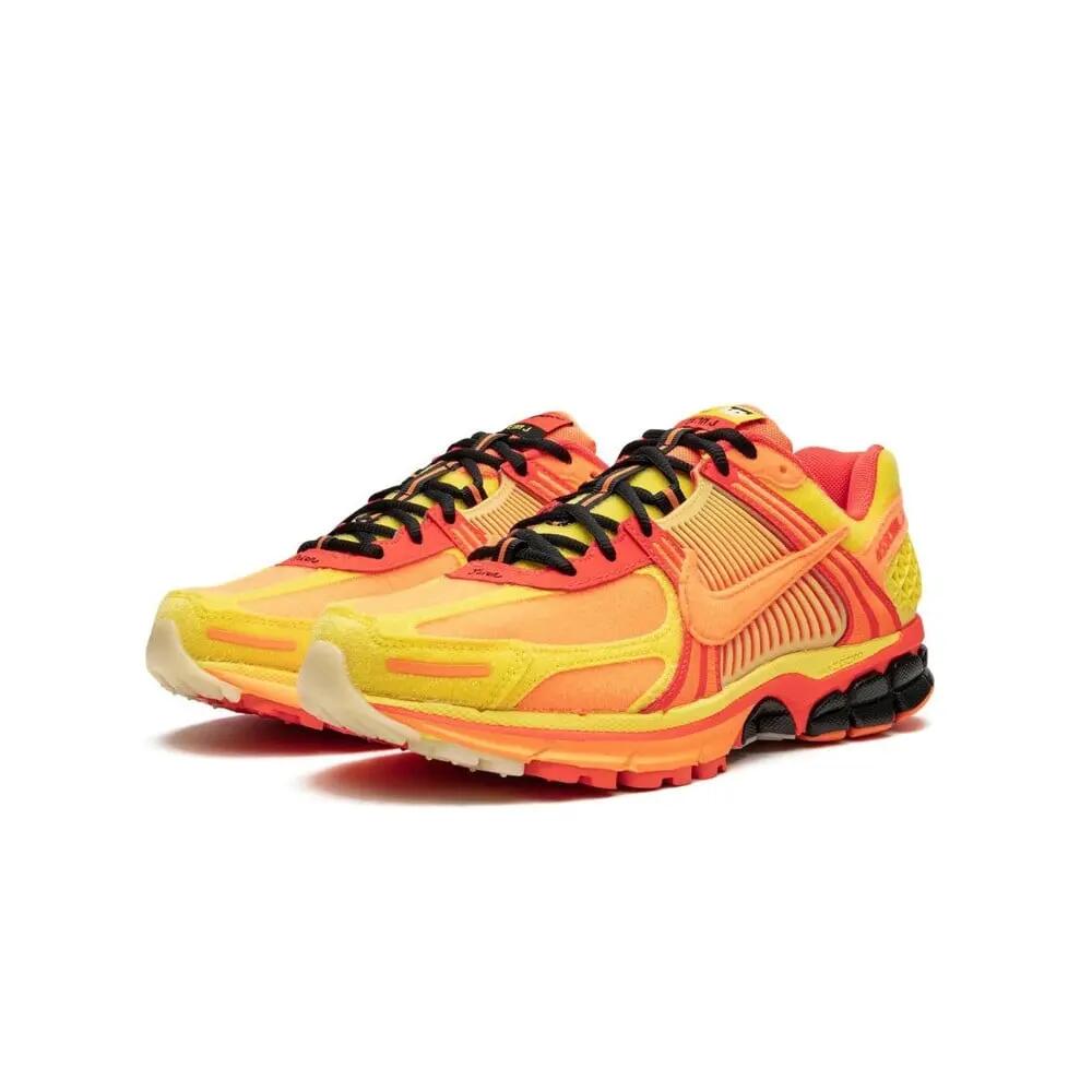 chaussures Nike Zoom Vomero 5 Doernbecher 2/6
