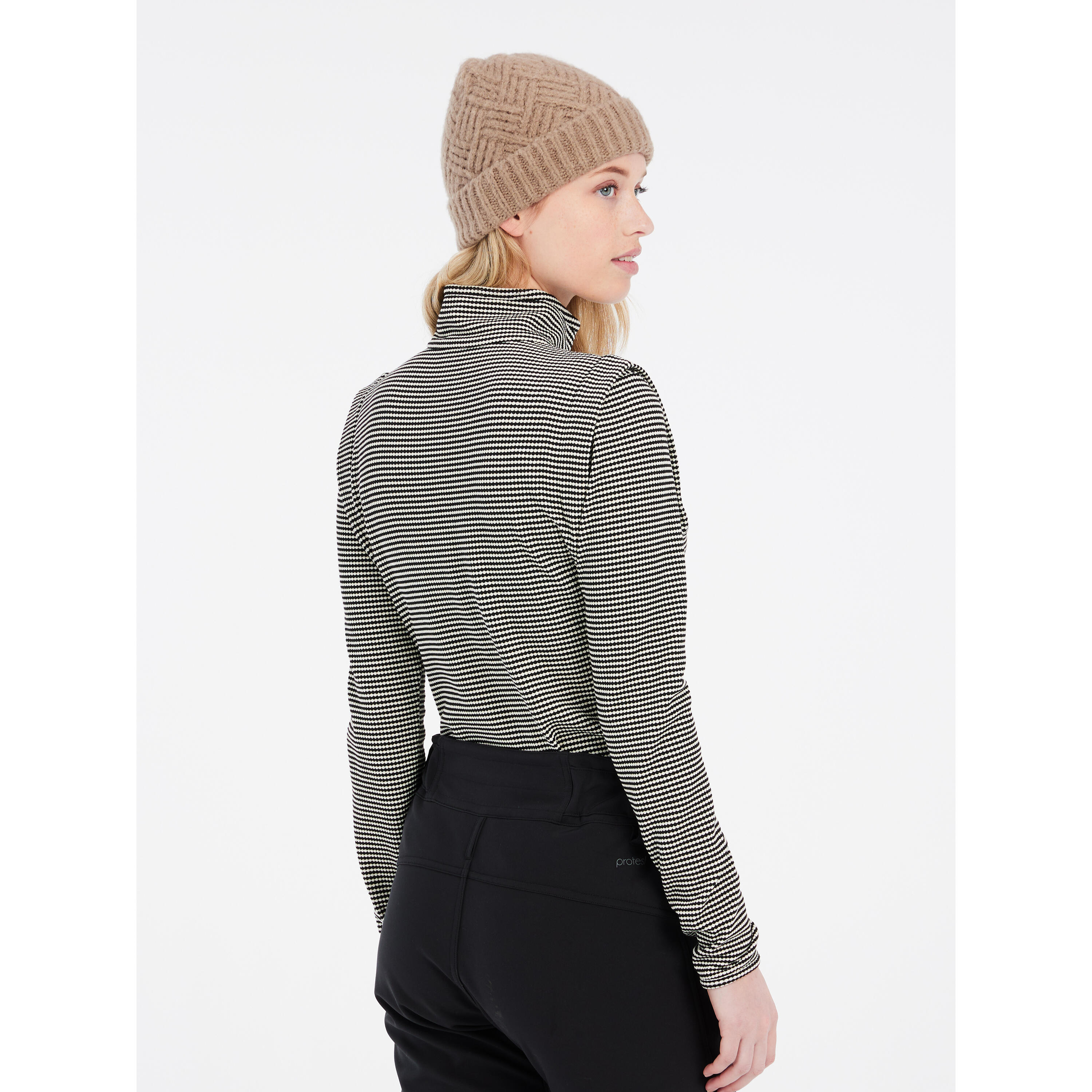 Pull 1/4 zip femme Protest Ivory 6/7