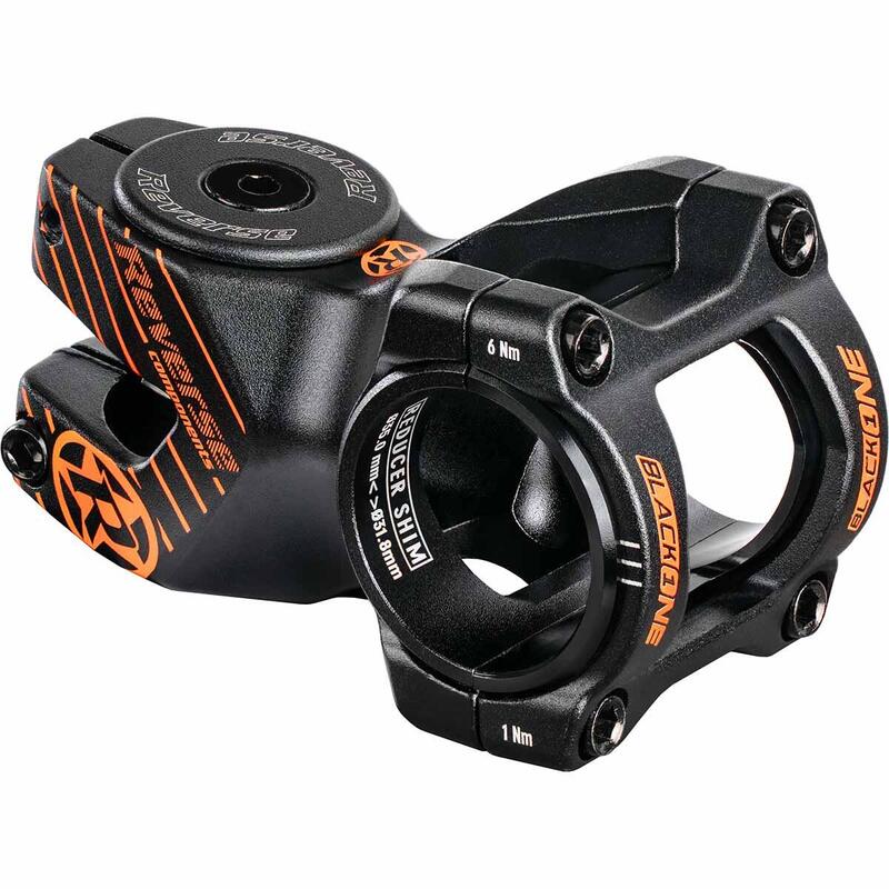 Black ONE D-2 Potence 50 mm - noir/orange      6390€ 6990€ -8%    * La vente débute le 03/04/2025    REVERSE Black ONE D-2 Potence 50 mm - noir/orangeVendu exclusivement en ligne   