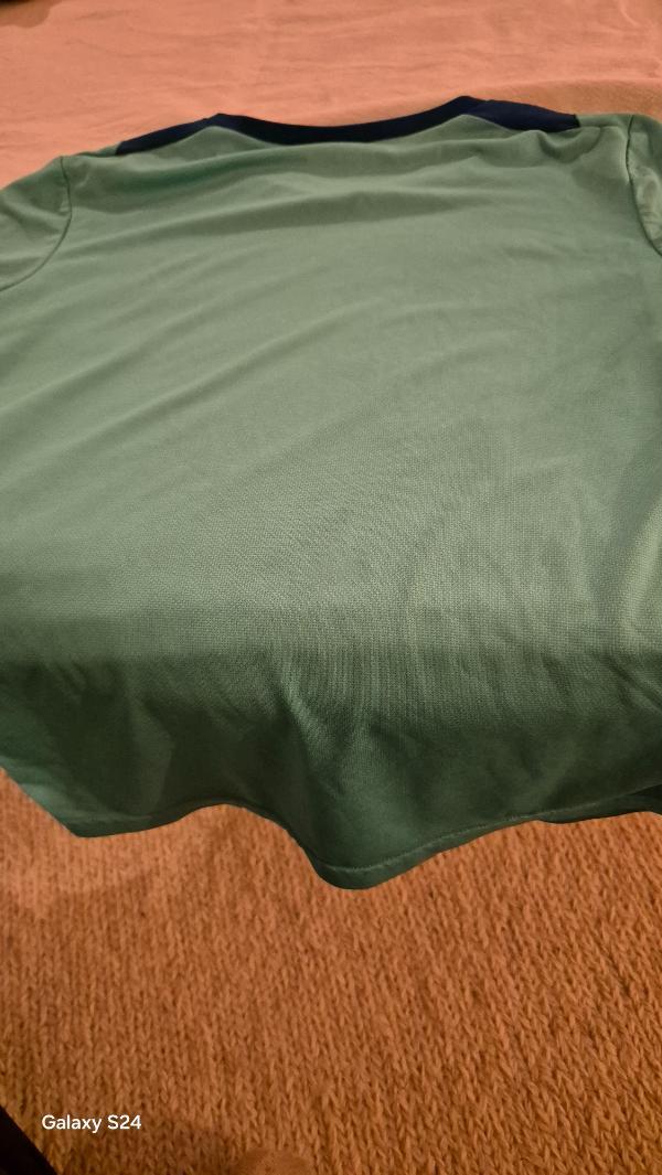 Tussen Particulieren - Voetbalshirt Kipsta 2/2