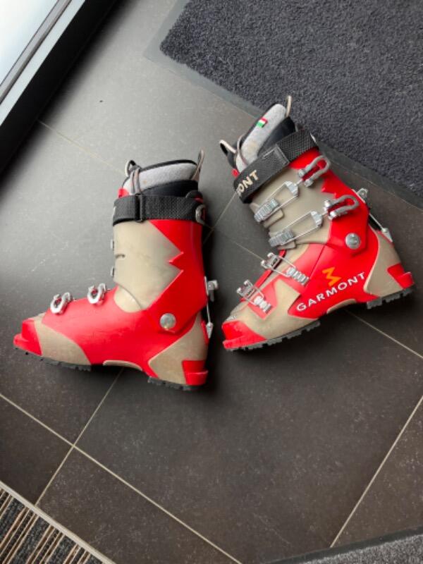 Tussen Particulieren - Skischoenen 3/3