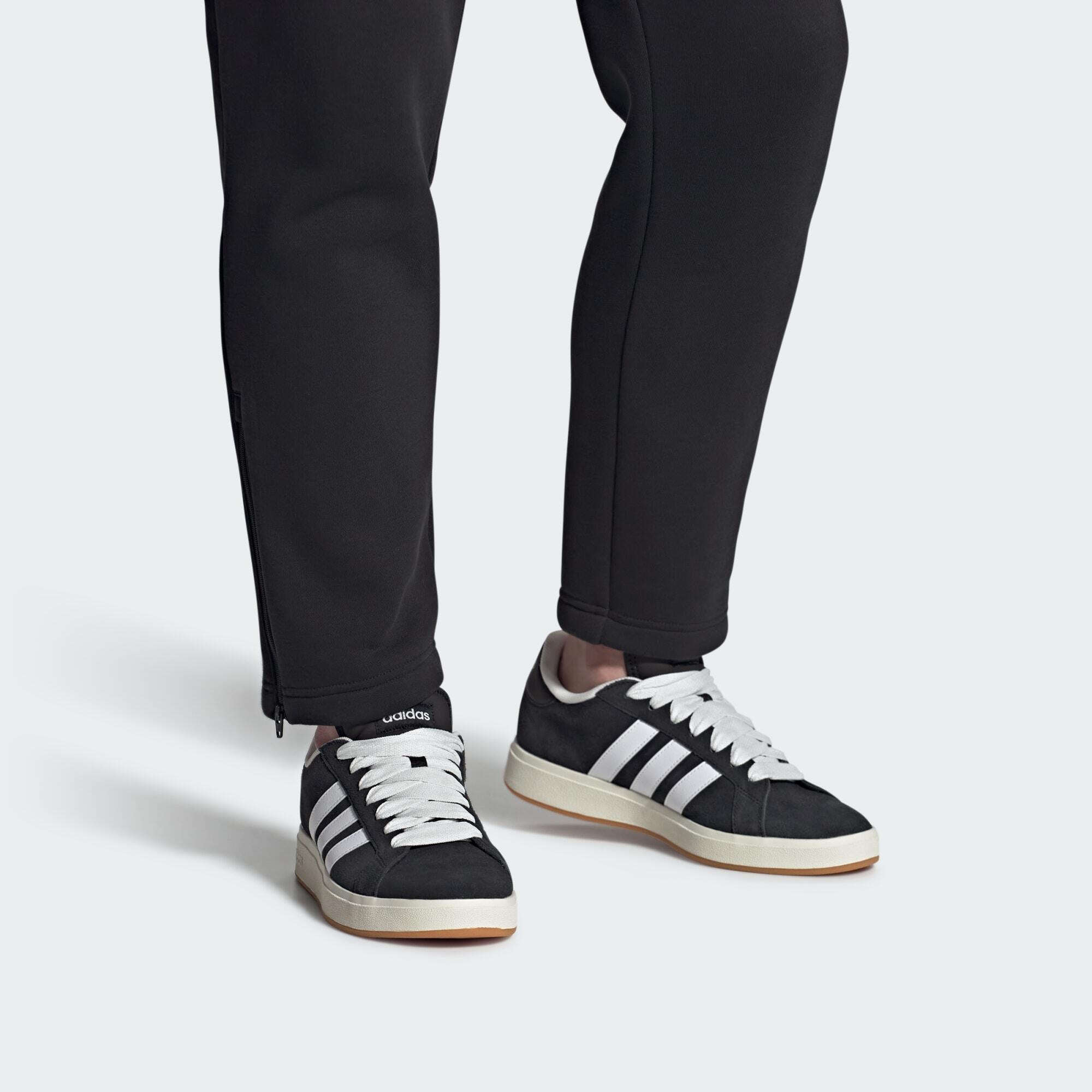 Chaussure Grand Court Base 00s 3/8