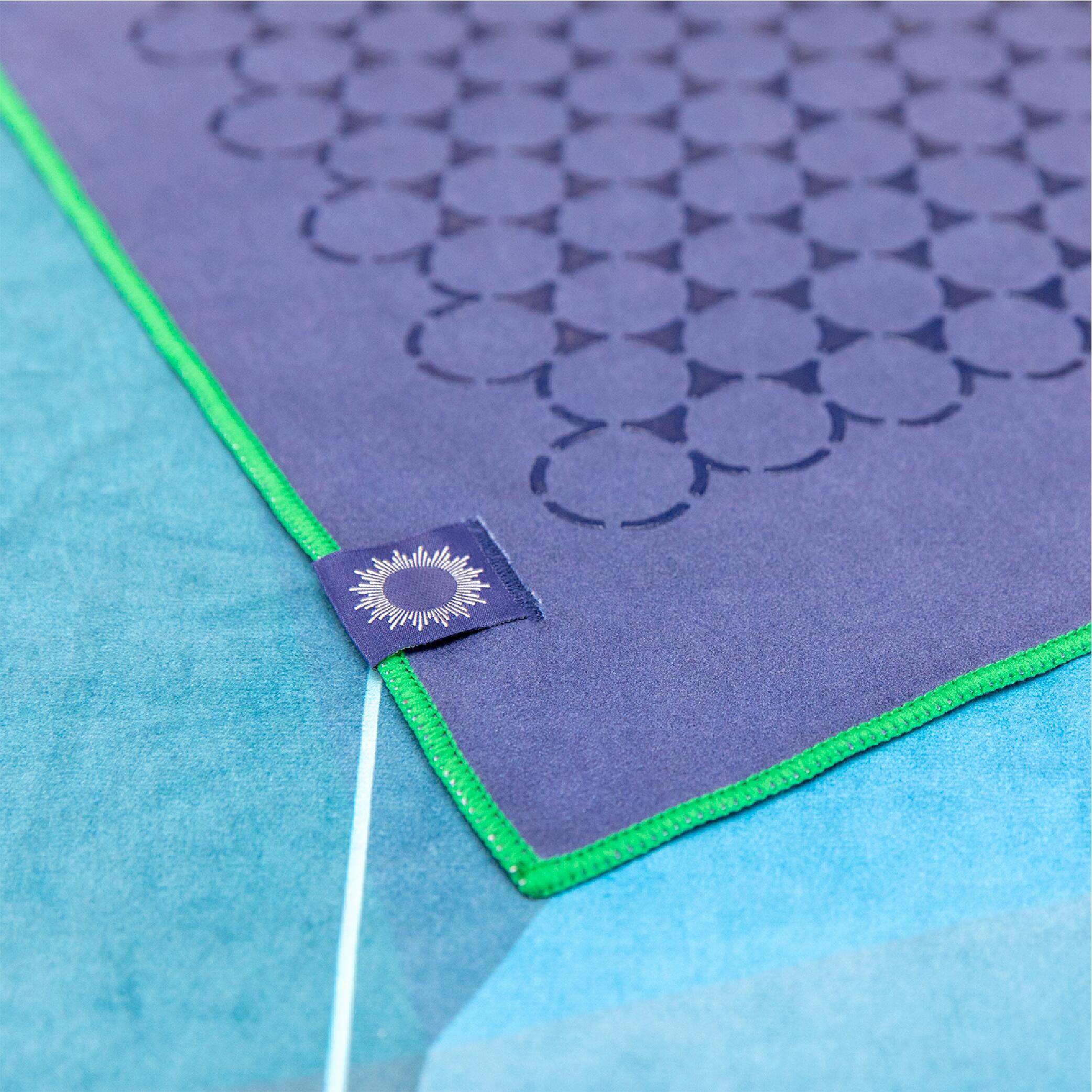 Set di asciugamani da yoga: antiscivolo grazie alla struttura in silicone 3/7