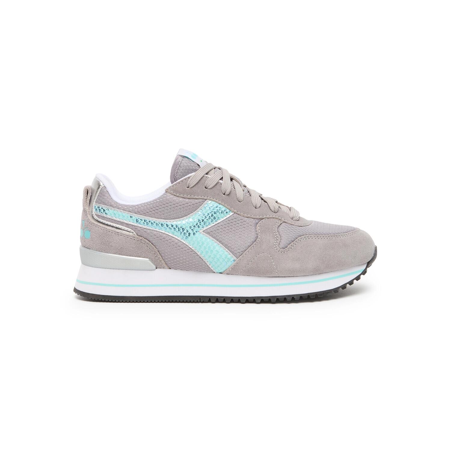 DIADORA picture