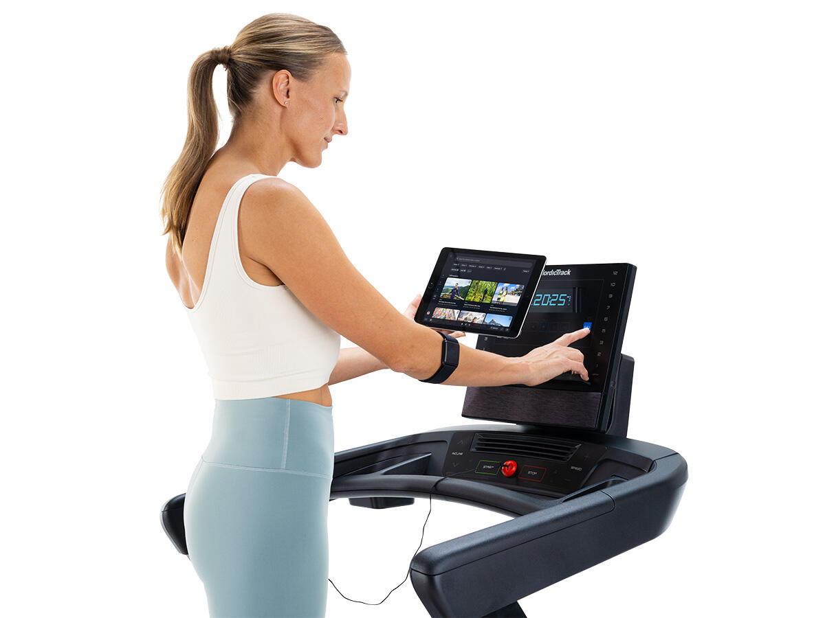 Loopband T Series 7 Opvouwbare / Hellingshoek +10% / 16 km/u 4/7