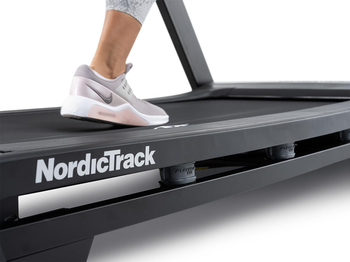 Loopband T Series 7 Opvouwbare / Hellingshoek +10% / 16 km/u 7/7