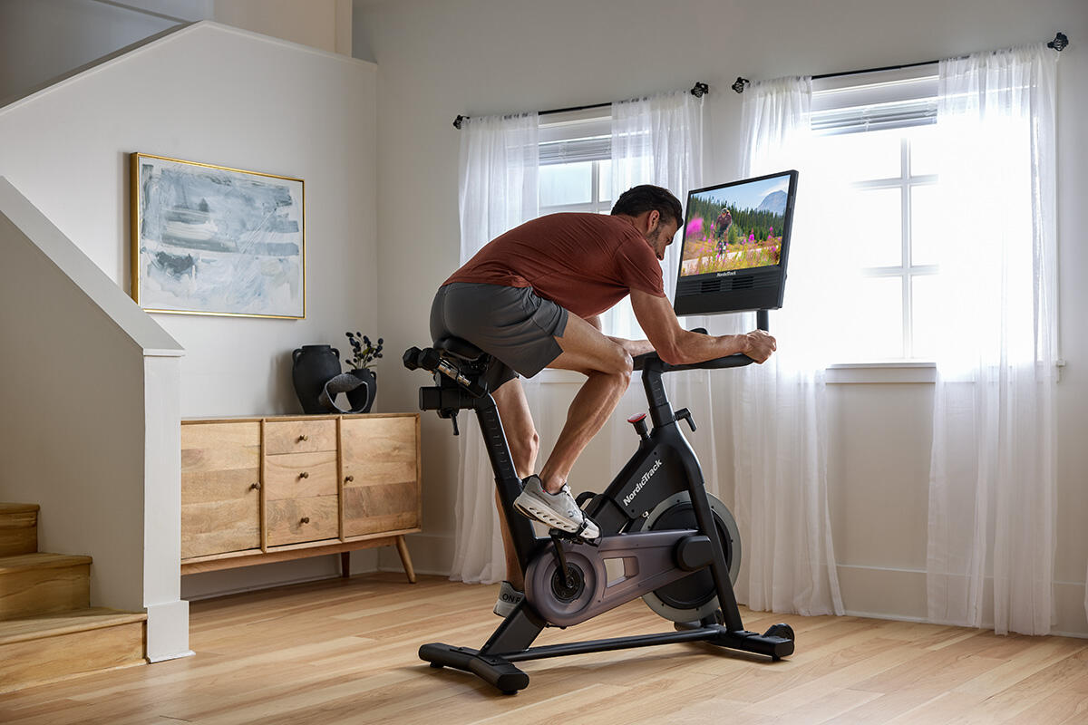 Hometrainer 24 Studio Bike / 24 weerstandsniveaus + Twee halters 3/7
