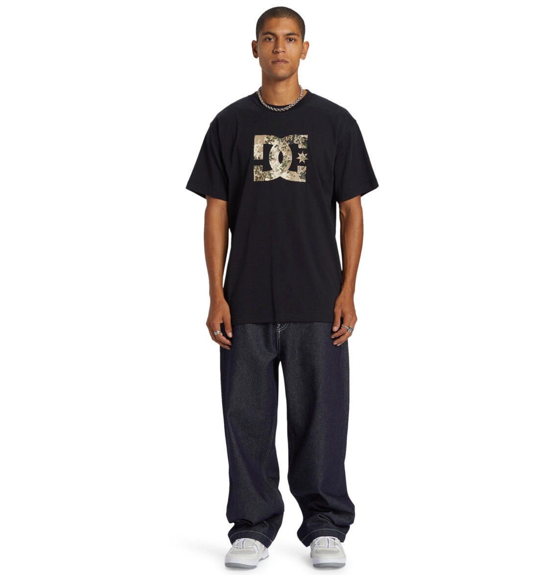 DC Star Fill - Short Sleeves T-shirt for Men (Black) 4/6