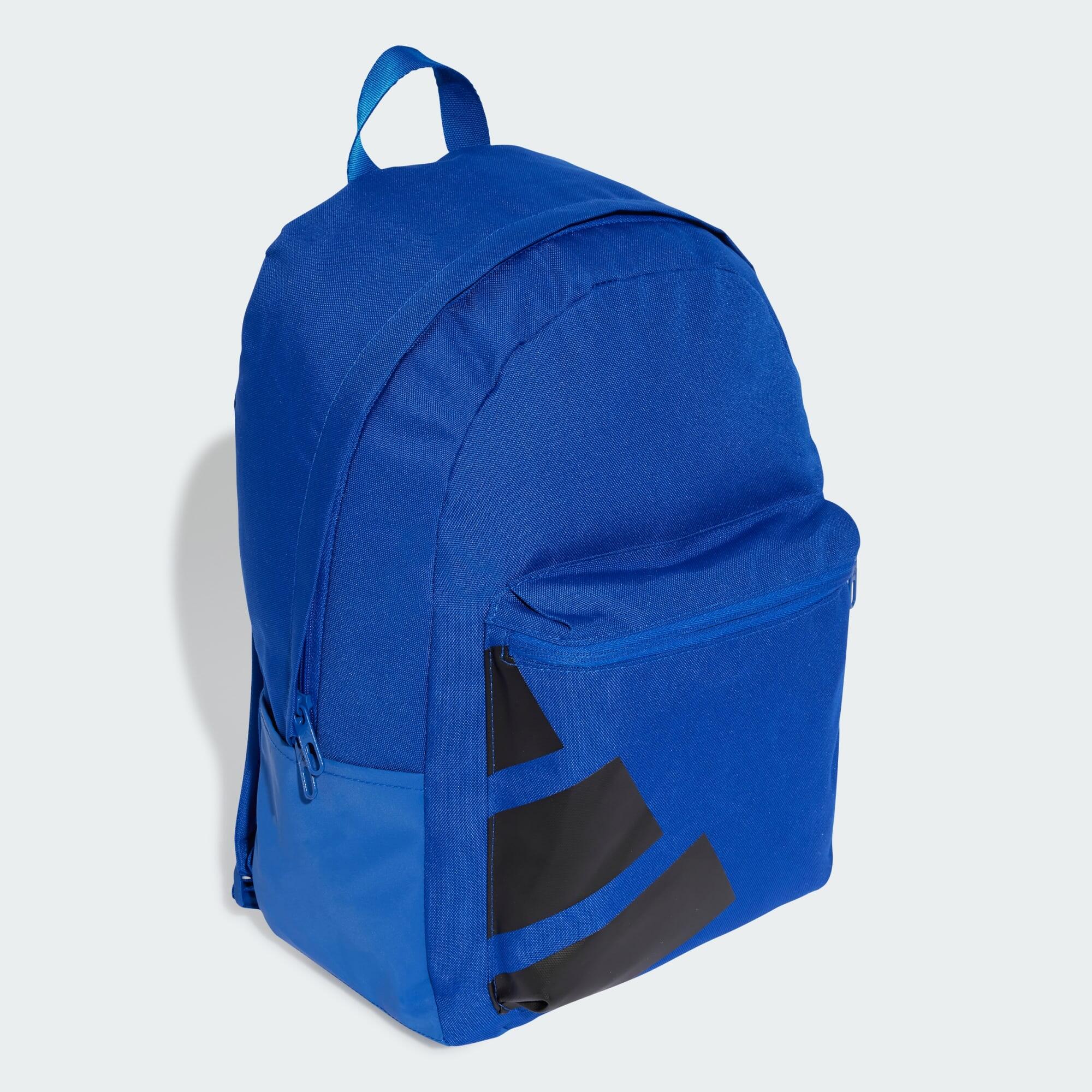 Classic Back-to-School Badge of Sport Rucksack 4/12
