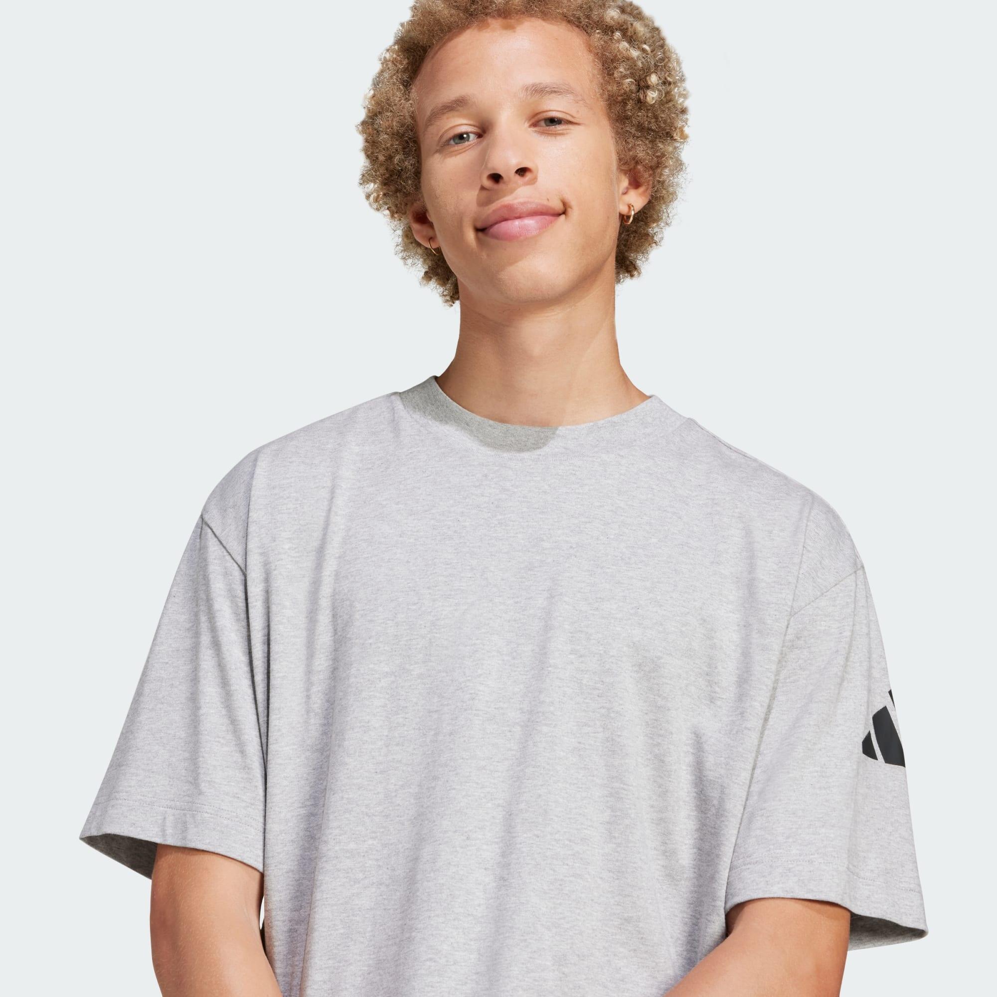 Essentials Loose Fit 3 Bar Logo Tee 4/5