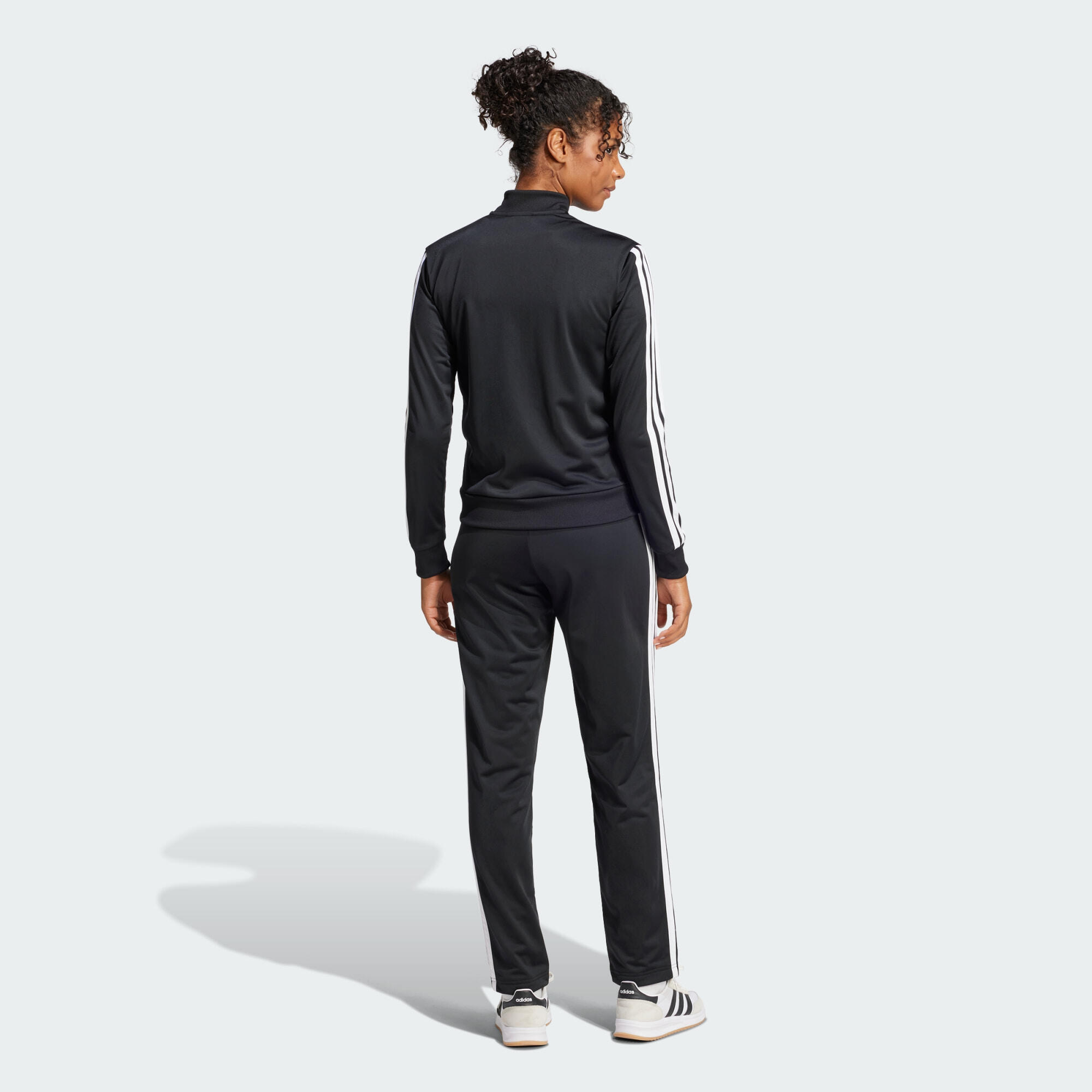 Essentials 3-Stripes Track Suit 3/5