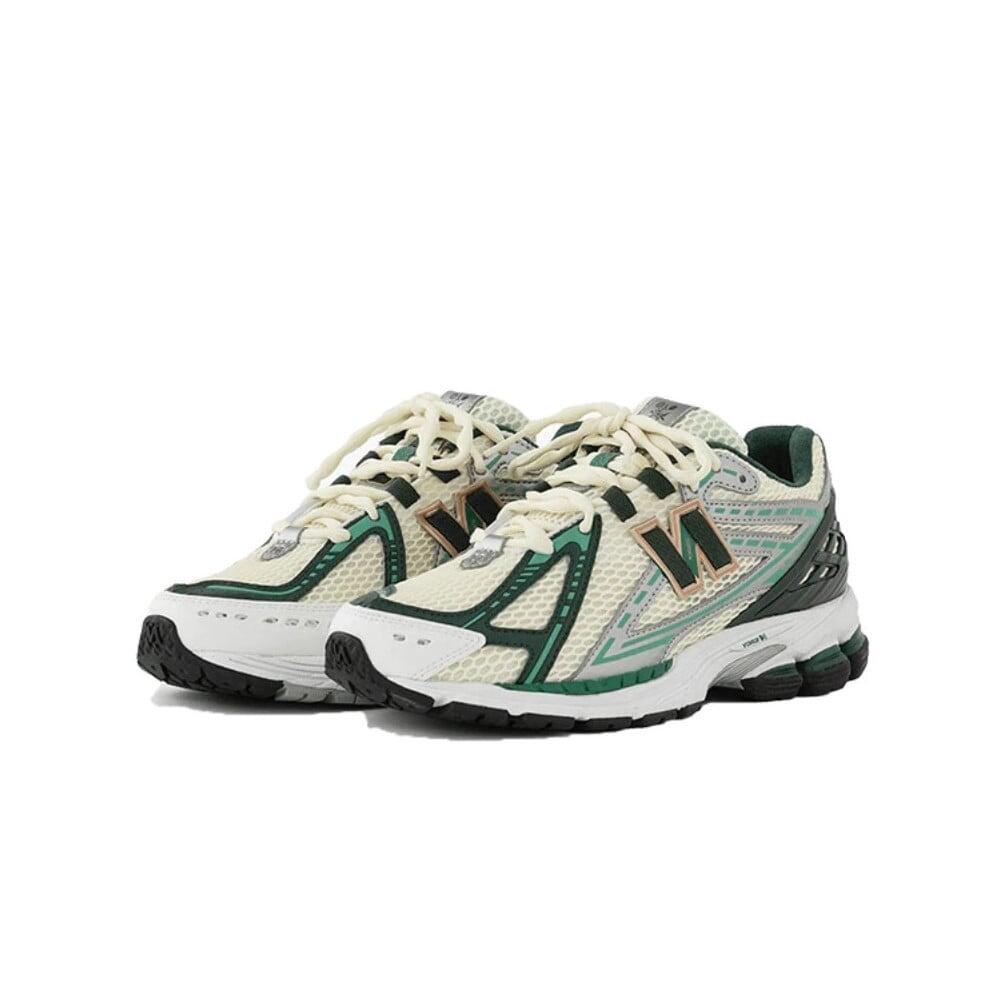 NEW BALANCE picture