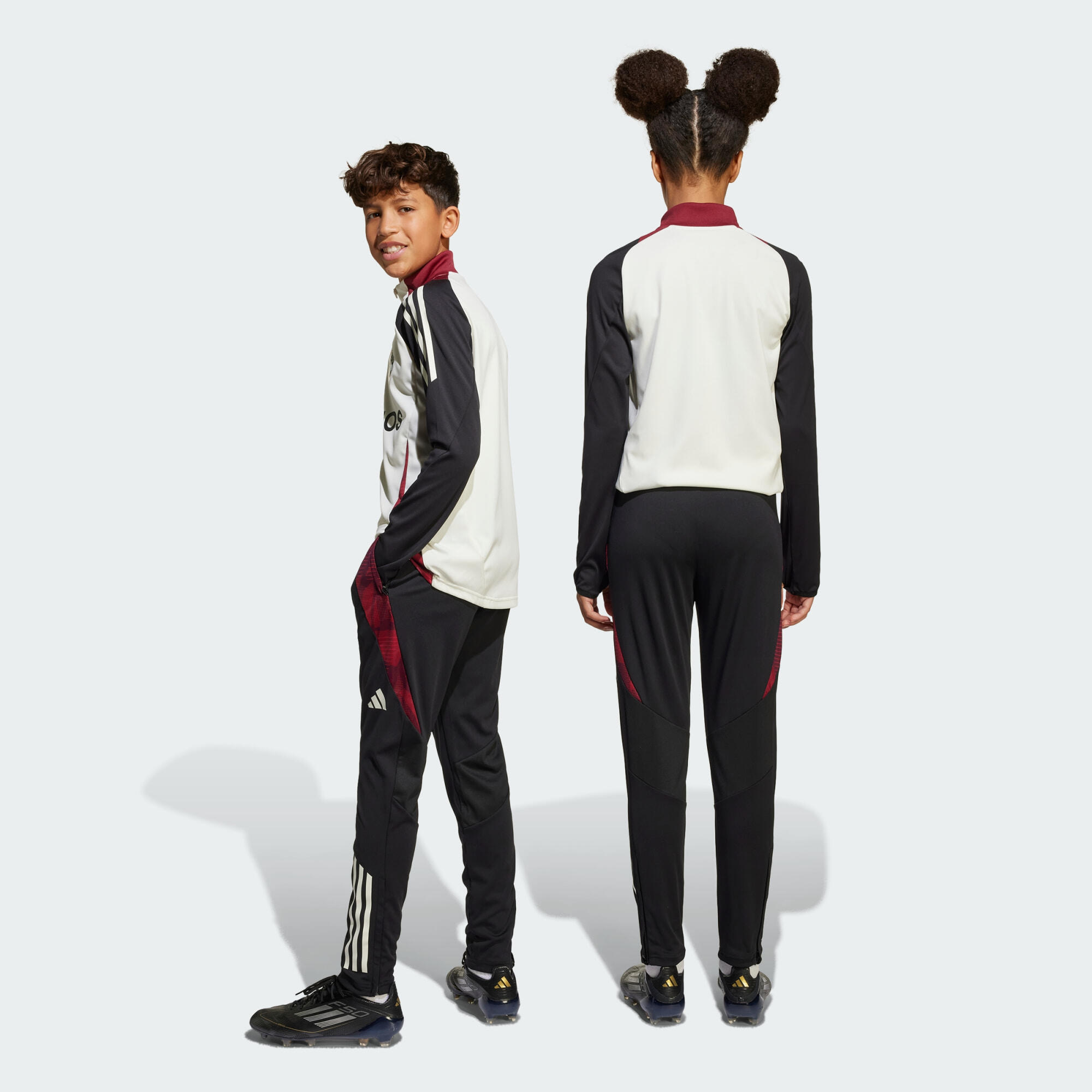 Pantalon d’entraînement Manchester United Tiro 24 enfants 4/7