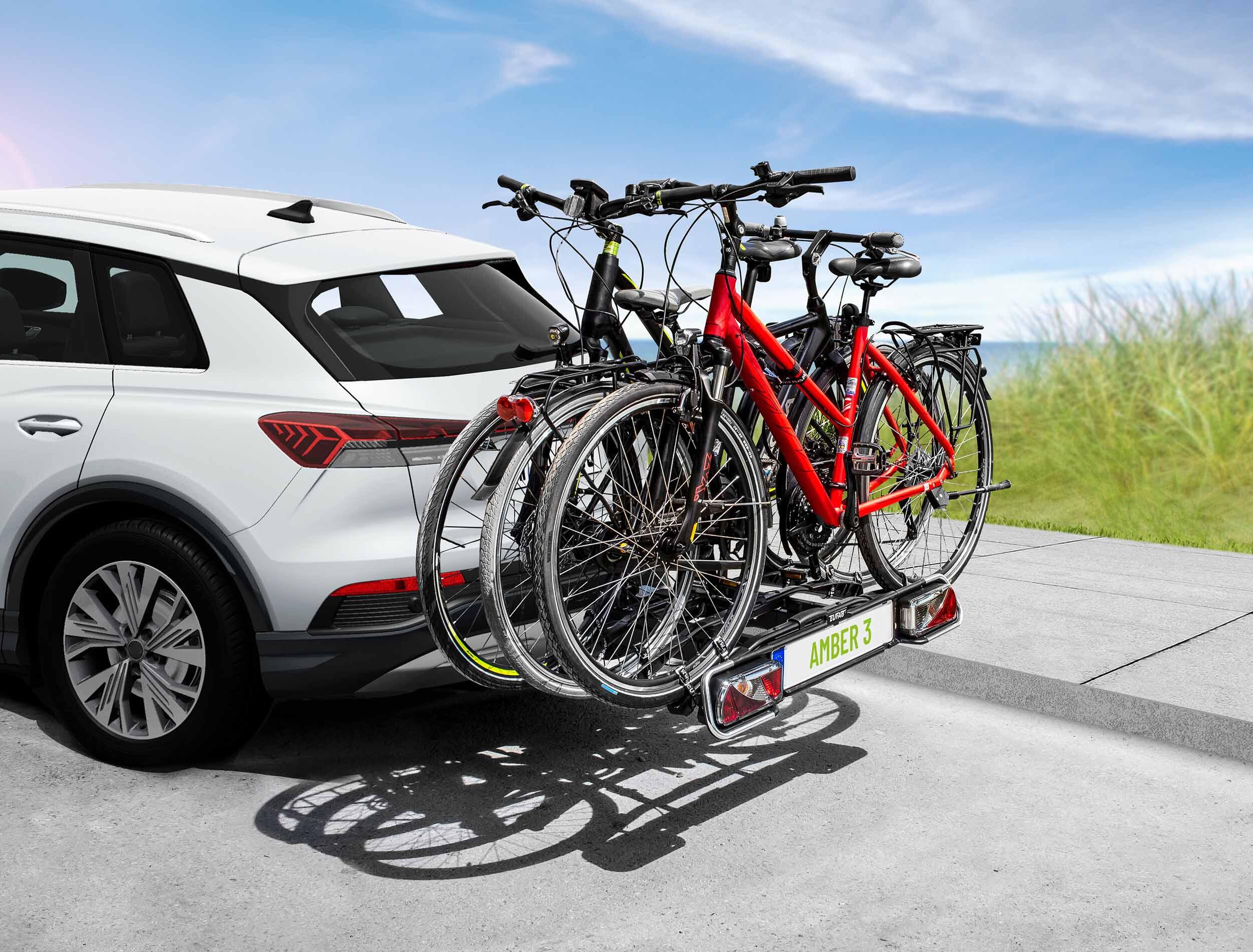 PORTE-VÉLOS 3 VÉLOS SUR ATTELAGE PLATEFORME BASCULANT AMBER 3 - EUFAB 3/8