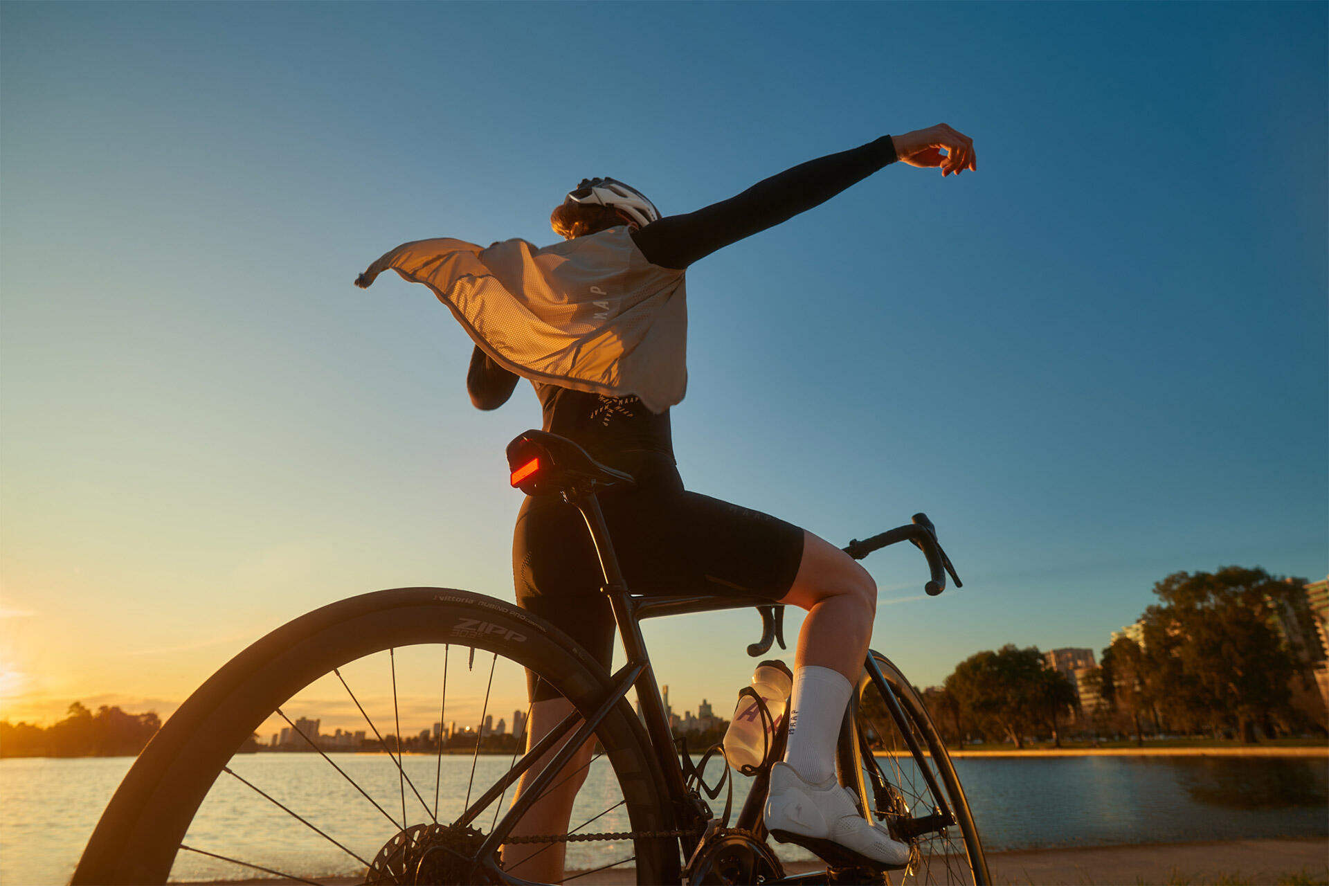 Blinder Link Rear Saddle Bike Light