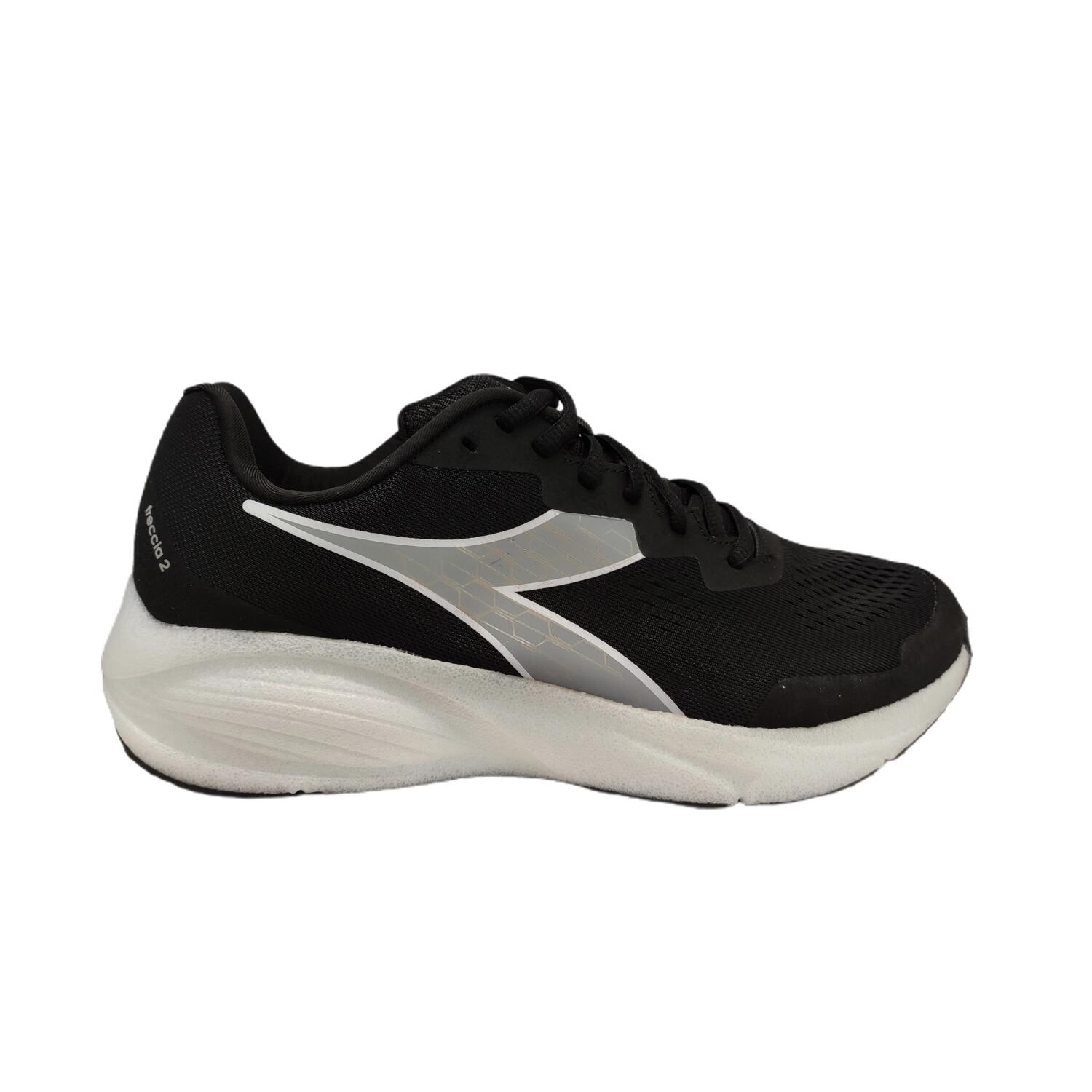 DIADORA picture