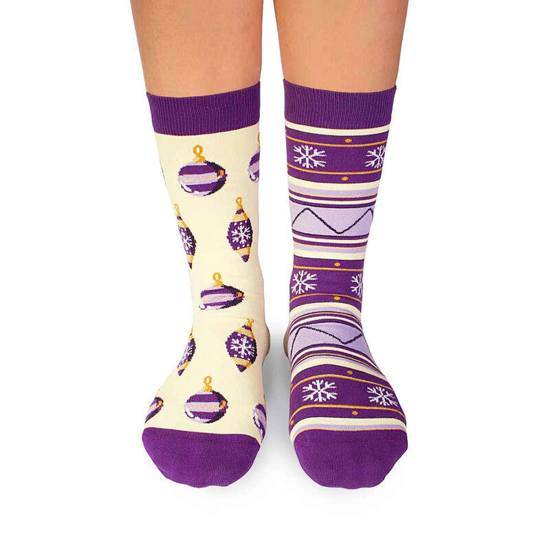 Sosete bumbac de craciun Arty Socks Globuri Violet