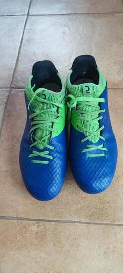 Entre Particuliers - Chaussures de football Kipsta